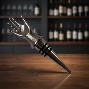 Tapón de Botella de Cerámica y Metal Ecológico con Diseño de Libélula y Cubierta Antipolvo, de Uttar Pradesh - Product Image 3