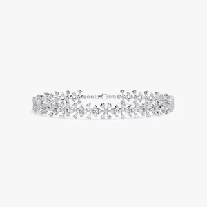 Bracelet élégant en or blanc avec diamants de formes multiples pour femmes, bracelet en moissanite à prix raisonnable - Product Image 1