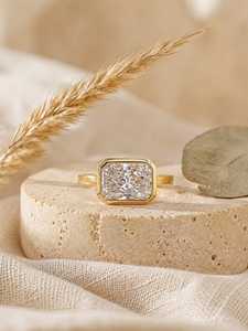 Anillo de Compromiso Solitario con Diamante Cultivado en Laboratorio de Corte Radiante de 2 Quilates, Engaste de Bisel, Oro Sólido de 10K, 14K, 18K, Joyería Fina, Certificado IGI, Color E - Product Image 4