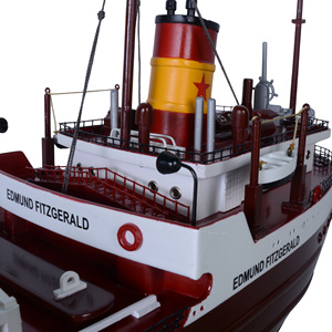 Modèle de navire de cargaison Edmund Fitzgerald L100 en cèdre peint, fait main – Décoration nautique en bois vietnamien et cadeau pour collectionneur - Product Image 6