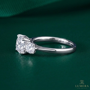 2.55CT Luxury Round Brilliant Cut Lab Grown Diamond Engagement <b>Ring</b> with Round Side Diamonds Three <b>Stone</b> Bridal Wedding <b>Ring</b> - Product Image 2