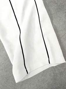 Ensemble de survêtement unisexe blanc 1977 Essential avec veste et pantalon à manches longues, coupe ajustée, léger, avec bordure contrastante, taille XXS - Product Image 6