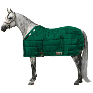 Manta de invierno negra para caballo con gran solapa para la cola y cierre de pecho único para uso en exteriores - Product Image 2