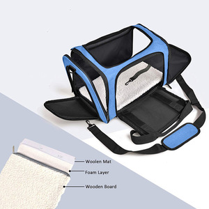 Bolsa de Transporte Portátil para Mascotas, para Gatos y Perros Pequeños, con Laterales Suaves, Malla Transpirable, Correas para Asiento de Coche y Almohadilla para el Hombro - Product Image 3