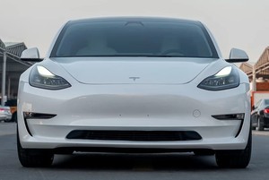 La Model 3 Performance - Product Image 2