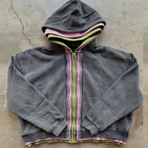 เสื้อฮู้ดดี้ผู้ชายแบบกำหนดเองสำหรับฤดูหนาว ผ้าฟลีซสามชั้น ระบายอากาศได้ดี ลวดลายแบบวอชเอฟเฟค ประดับด้วยคริสตัล โลโก้แบบกำหนดเอง กระเป๋าเสื้อ ผลิตจากผ้าฝ้ายผสม 100% - Product Image 6