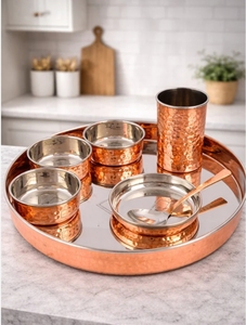 Ensemble de vaisselle élégant en acier et cuivre avec assiette, bols Katori, verre et cuillère pour la cuisine indienne, service à domicile ou au restaurant - Product Image 2