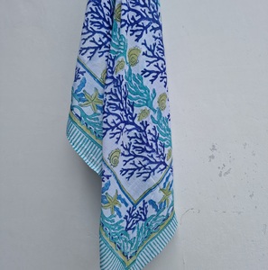 Sarong indien traditionnel imprimé en coton indigo, paréo de plage pour femme, élégant sarong de plage en coton bleu à imprimé floral, maillot de bain - Product Image 3
