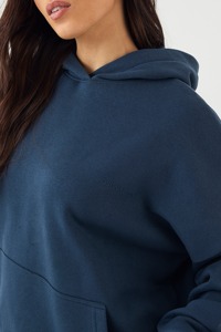 เสื้อฮู้ดดี้ผ้าฟลีซสีพื้นแบบกำหนดเอง พร้อมลายปักนูน 3 มิติ พรีเมียม อุ่นสบาย เหมาะสำหรับผู้หญิงและผู้ชาย สไตล์ลำลองแนวสตรีท - Product Image 6