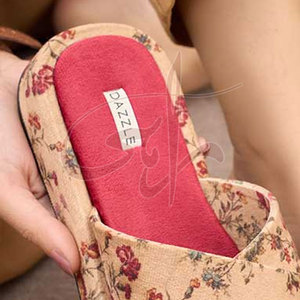 Sandalias de Plataforma con Estampado Floral Crema Antideslizantes, de Moda Atemporal, con Plantilla Acolchada de Terciopelo y Suela de Cuero Genuino - Product Image 6