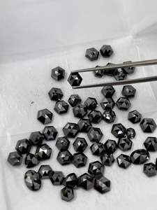 Diamant noir naturel chauffé certifié, taille ronde brillante de 6 mm, calibré, provenant d'Afrique, pour la fabrication de bijoux - Product Image 3