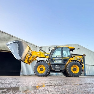 Manipulador Telescópico JCB 560 80 con Motor Diésel de Alta Eficiencia, Altura de Elevación de 8.1 m, Capacidad de Carga de 2500 kg para Trabajos Pesados - Product Image 3