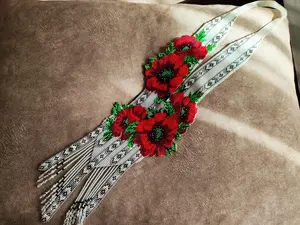 Collar de Amapola Roja al por Mayor al Mejor Precio, Joyería Ucraniana con Cuentas, Ideal para Regalo, Fiestas, Navidad, Aniversarios - Product Image 2