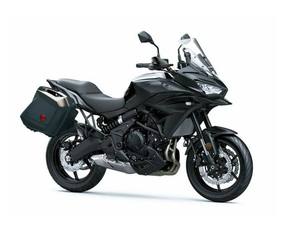 Disponible dès maintenant : <span class=keywords><strong>Kawasaki</strong></span> Versys 650 LT <span class=keywords><strong>2023</strong></span> prête à être expédiée - Product Image 1