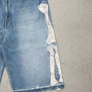 Shorts en jean vintage streetwear en gros, avec broderie de logo personnalisé, patch appliqué, délavés, décontractés, pour hommes - Product Image 4