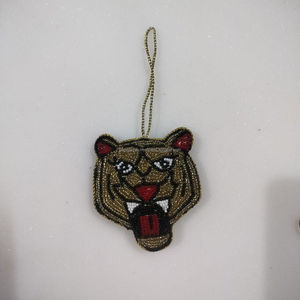 Adorno Colgante de Acero Inoxidable Plateado, Hecho a Mano con Cuentas, Corazón Bordado con Cristales de Estrás, Perlas y Lentejuelas, para Bodas - Product Image 2