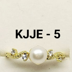 Freshwater Pearl American Diamond leaf Floral <b>Adjustable</b> <b>Ring</b> Free Size Open Band Pearl Jewelry <b>Ring</b> Resizable Supplier - Product Image 1