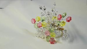 Los anillos de servilleta de metal con cristales de colores cielo son los más elegantes y transmiten instantáneamente atención al detalle, señalando su preocupación por la hospitalidad. - Product Image 5