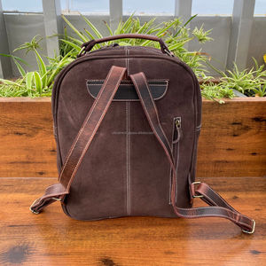 กระเป๋าเป้สะพายหลังสไตล์ตะวันตกทำจากหนังกลับพร้อมกระเป๋าแบบซ่อนและช่องใส่แล็ปท็อปสำหรับผู้หญิง - Product Image 4