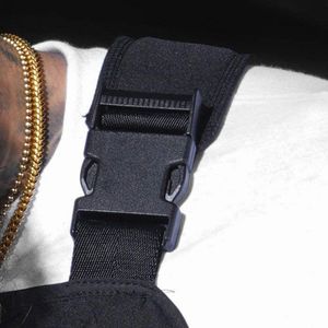 Customized Design Men's Thermal Durable <b>Leather</b> Sleeveless <b>Apron</b> for Beauty Salon and Barber Use - Product Image 2