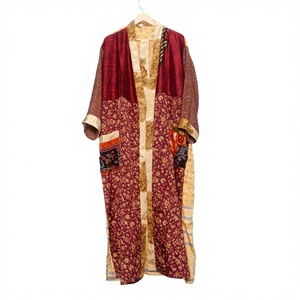 ชุดคลุมกิโมโนผ้าไหมปะติดปะต่อสไตล์วินเทจสำหรับผู้หญิง คอวี ปิดด้วยเชือกผูก แขนยาว ระบายอากาศได้ดี เหมาะสำหรับใส่เป็นชุดนอนอยู่บ้าน - Product Image 1