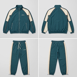 Ensemble de survêtement coupe-vent en gros pour hommes, personnalisé, en nylon, style sportswear, pour les États-Unis, en vrac - Product Image 1