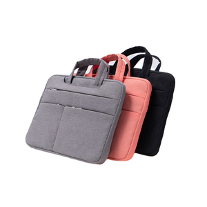 Sac à bandoulière pour ordinateur portable de qualité supérieure avec intérieur rembourré doux, doublure anti-rayures, sangle réglable, plusieurs compartiments pour les affaires - Product Image 1