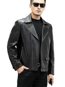 Veste en cuir noire pour homme, style motard classique, coupe slim, vintage. - Product Image 1