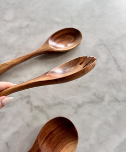 Cucharas de Madera de Teca para Ensalada – Juego de 3 Piezas para Servir - Product Image 2