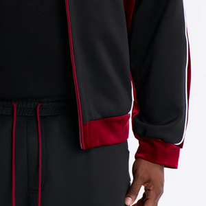Conjunto Deportivo de Invierno para Hombre, Corte Ajustado, Personalizable al por Mayor, con Pantalones Deportivos Laterales de Terciopelo Transpirable y Ecológico - Color Borgoña - Product Image 2