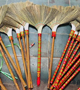 Escoba de Paja Vietnamita Hecha a Mano con Cerdas Suaves para Limpieza del Hogar, Proveedor al por Mayor Eco2go Vietnam - Product Image 6