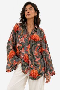 Chemise oversize à rayures rouges et fleurs - Product Image 5