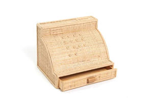 Un modelo de caja registradora de juguete tejida con ratán natural. Un juguete infantil en oferta. Nhat Minh Vietnam - Product Image 5