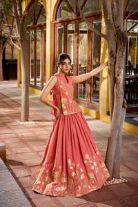 Elegante Conjunto Cultural de Lehenga Choli para Momentos Especiales, Presentando una Colección de Conjuntos Coordinados de Lehenga Choli al por Mayor - Product Image 3