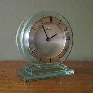 New Arrival Glass Desk <b>Clock</b> Circular Modern Design Quartz Movement Silent Non Ticking <b>Battery</b> Operated - Product Image 1