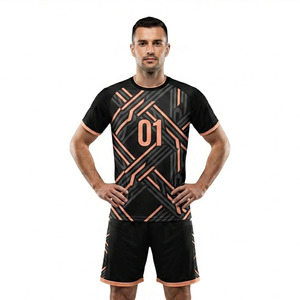 Ensemble d'uniformes de football pour hommes, uniforme de football pour hommes de haute qualité, uniforme de football pour hommes à séchage rapide, ensemble de maillots d'entraînement et de match - Product Image 1