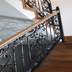 Barandilla Artística de Hierro Forjado para Escaleras: Estética de Lujo Excepcional y Máxima Seguridad para Decoración Arquitectónica Moderna del Hogar - Product Image 3