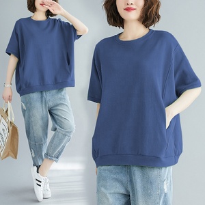 เสื้อยืดคอกลมแขนสั้นสีพื้นทรงหลวมสำหรับผู้หญิง สีเขียว ผ้าฝ้าย เสื้อลำลองสำหรับฤดูร้อน - Product Image 2