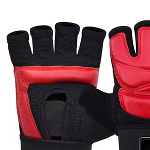 ถุงมือชกมวยหนังวัวแท้คุณภาพสูงสำหรับฝึกซ้อมและแข่งขัน รุ่น Custom Winning Training & Sparring - Product Image 3