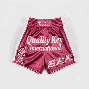 Shorts de Muay Thai pour hommes Quality Key International en satin rouge avec taille élastique et côtés en mesh respirant - Product Image 5