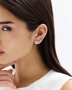 Boucles d'oreilles solitaires à clous en diamant de laboratoire taille émeraude, sertis à griffes, avec fermoir poussoir, en or massif 14k 18k, certifiées IGI, bijoux minimalistes - Product Image 3