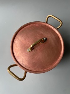 Mid Century <b>Copper</b> Casserole Pot Round Shape Vintage Design With Lid Durable Metal Cookware Zinc Alloy Handle - Product Image 6