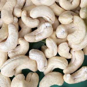 โรงงานผลิตเม็ดมะม่วงหิมพานต์คุณภาพสูง WW180, WW240, WW320, LP ขายส่งเม็ดมะม่วงหิมพานต์ บรรจุภัณฑ์ตามสั่ง - Product Image 1