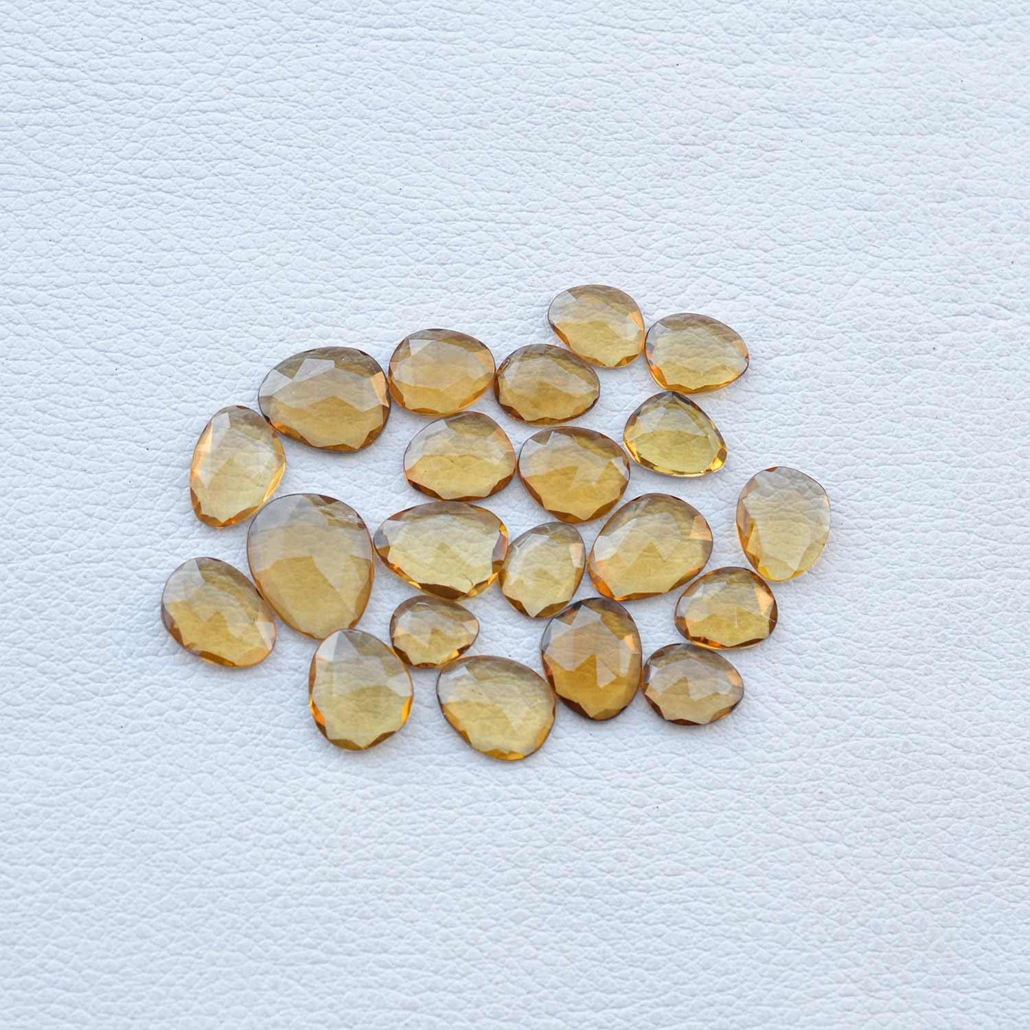 สีน้ำตาล