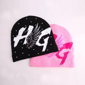 Gorros de Punto Acrílicos Personalizados con Logotipo, Sin Puño, Material Acrílico, 100% Tejido Acrílico, Gorros de Invierno Premium con Pedrería - Product Image 3