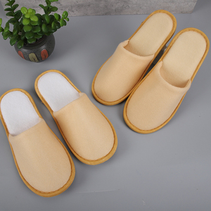 란베이 옐로우 브러쉬드 패브릭 일회용 호텔 슬리퍼 및 세면도구 용품 - Product Image 5