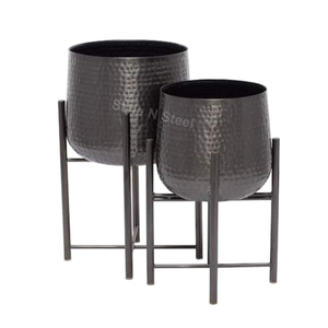 Macetero de hierro forjado negro martillado para decoración moderna del hogar, macetero duradero multiusos para interiores con drenaje - Product Image 1