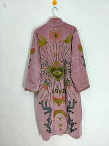 Chaqueta Kimono Larga Suzani Bordada a Mano en Terciopelo, Abrigo de Terciopelo Hecho a Mano para Mujer, Chaqueta Larga Boho con Estampado Floral y de Aves, Regalo para Ella - Product Image 6