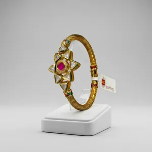 Diseño de flor con dijes de diamantes de latón Kundan Meenakari, brazalete étnico indio hecho a mano para fiestas nupciales, venta al por mayor para mujer - Product Image 2