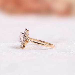 Anillo de Diamantes con Corte Redondo de 2.00CT, Estilo Floral, para Mujer, Oro Sólido de 14K, Regalo Sorpresa de Boda o Propuesta para Esposa - Product Image 6